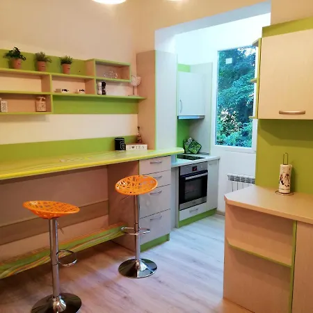 Apollo 5 Corners Apart - Brand New, Top Center Apartment